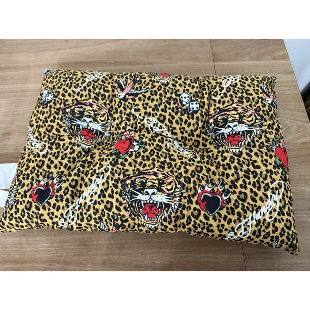 Ed Hardy Pet Crate Mat Small 24x16 Leopard Tiger Plush Dog Bed Cushion NWT